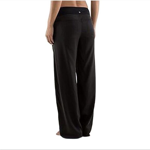 Lululemon Pants Size 4 Grayish Black Straight Studio Track Jogger Dance Yoga - Picture 2 of 11